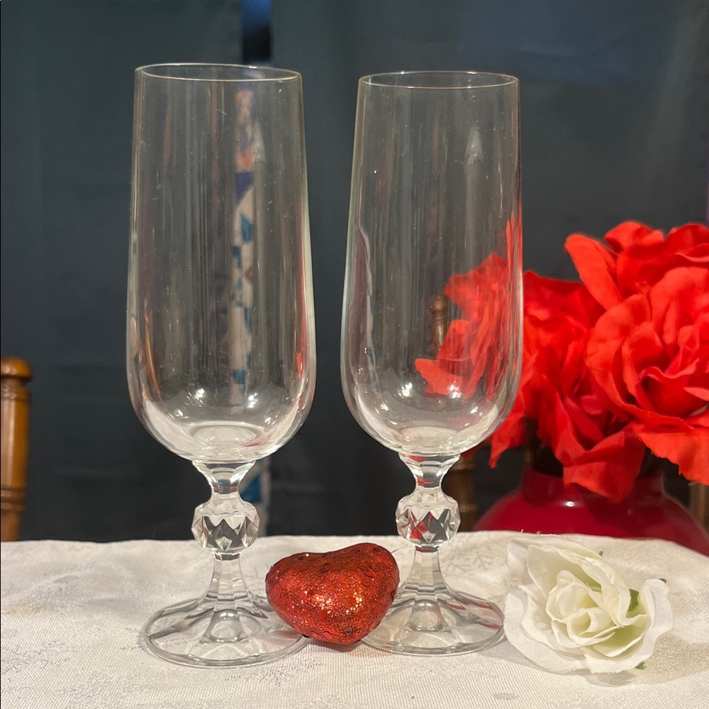 Elegant Clear Champagne Flutes